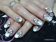 Judit beleszeretett a feketébe