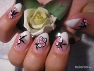 Akrillal készült 1