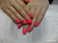 Akril díszítéssel