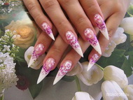 Böbinek francia virágokkal