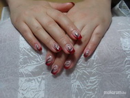 csilis francia akril csikokkal