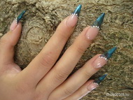 vízkék csillámmal