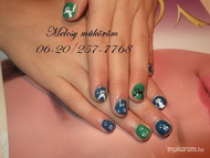 saját körömre géllakk akril cicákkal