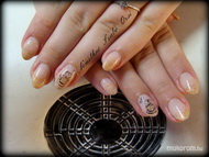 Best Nails - Géllakk arany porci porral