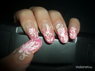 Best Nails - acryllos csillogós