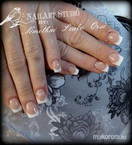 Best Nails - Kriszti  zselés kocka francia körme