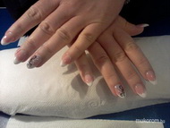 francia mandula akril virággal távolabbrol