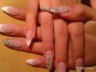 Akril díszítés porcelánra