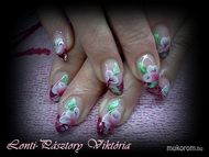 Éva átreszelve díszitve