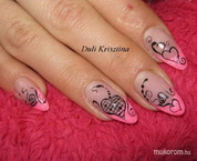 Valentinra rózsaszínt kért