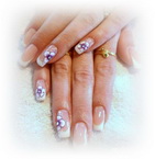 francia akril virággal