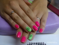 Pink és zöld pici virággal