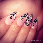 Best Nails - akrillal díszített