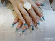 türkizkék gyöngyházfehérrel