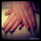 Mandula akril virággal