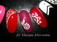 Géllakkra díszítve