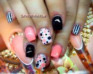 Best Nails - pöttyöske