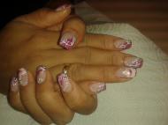 Best Nails - crystal minta