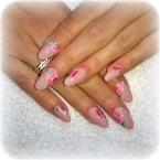 nude akril virágokkal 