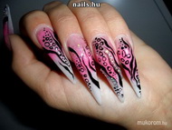 porcelán akril díszítéssel