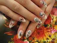 Niki is virágba borult