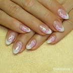 Fehér francia akril virággal