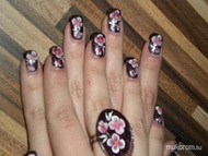 akril virágos gyűrűvel