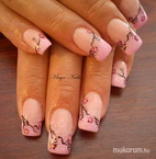 cseresznyevirágokkal