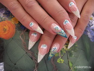 Best Nails - Kati fehér zöld virágos