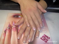 Gel lac akril mintával kövekkel