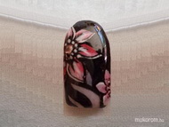 fekete alapon akril virág