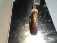 antikréz bordóval mintázva