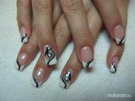 francia fekete lepkével Timi 