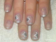 fekete akril diszitessel