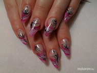 Best Nails - lila M