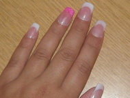 porcelán akrillal diszitve