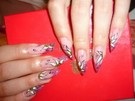 Best Nails - .