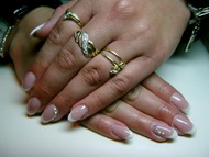 Best Nails - .