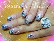 épített zselé akril díszítéssel+gyűrű