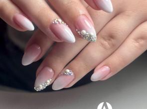 Babyboomer kövekkel és gyöngyökkel