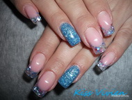 színes tört kagylós