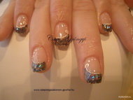 Hologramos lapocskákkal