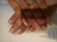 Heni barátosnémnek