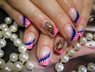 tollal és akril pöttyökkel 