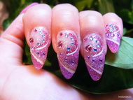 Rózsaszín csillámpor strasszkövekkel