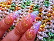 Színes szívecskékkel