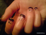 fekete szintén nyuszival 