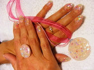 Szívecskés köröm és ékszerek
