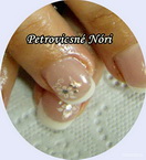 körömágyhosszabítóval matricával