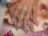 Francia kerekítve csillámos díszítéssel 